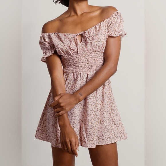 Tonks Floral Romper-‎ NWOT - Picture 1 of 7
